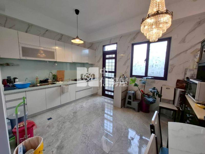 溪州重劃區旁角間雙拼新墅房屋室內格局與周邊環境