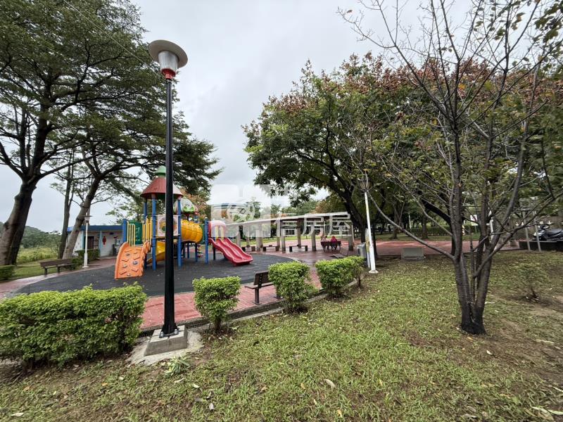 【安家】專任-華勛公園旁學校用地房屋室內格局與周邊環境