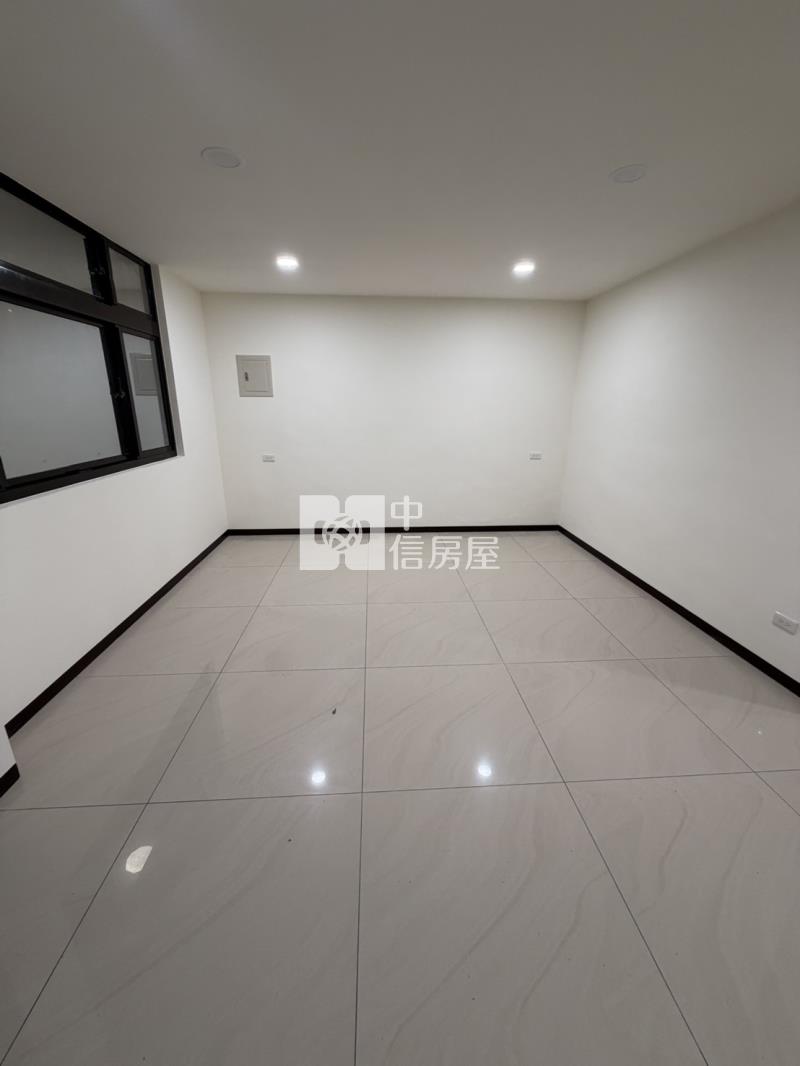 【安家】近龍潭交流道稀有前後院邊間美透天房屋室內格局與周邊環境