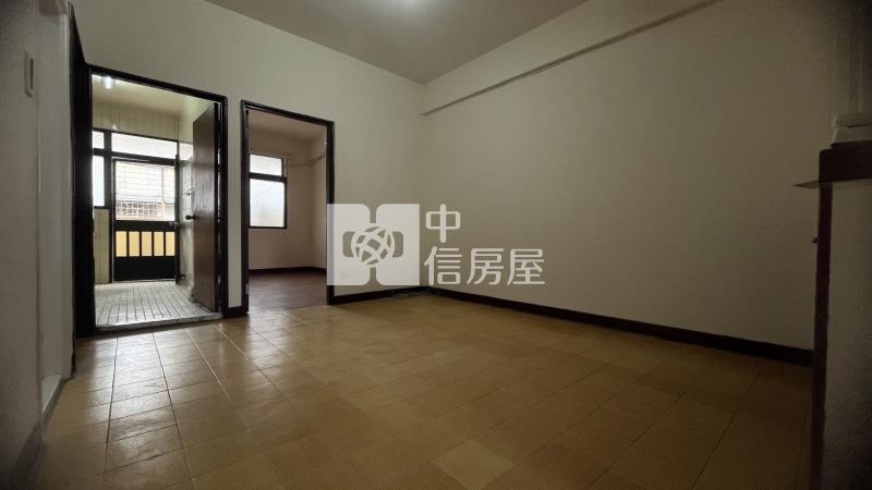 ‼賠售 豬事圓滿公園旁大空間5樓公寓房屋室內格局與周邊環境