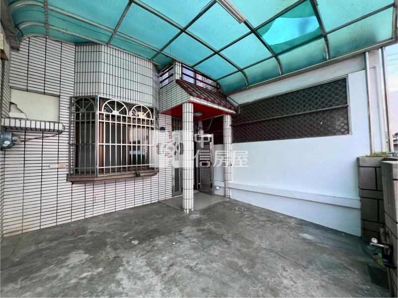 大里十九甲4+1房孝親透天車庫停車房屋室內格局與周邊環境