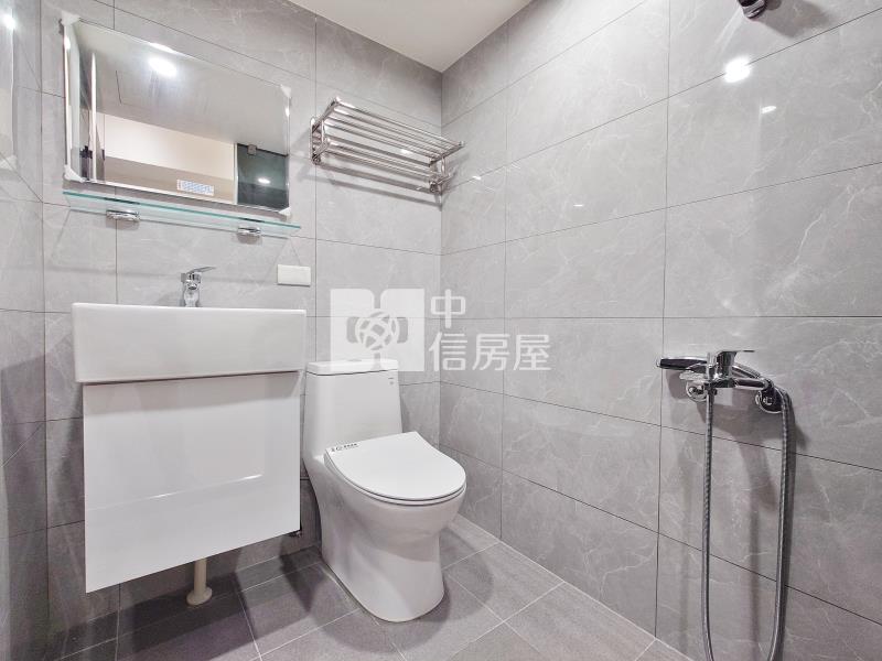 城市經典精裝套房房屋室內格局與周邊環境