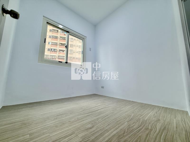 中山醫大慶捷運站｜長輩最愛挑高１樓低公設美３房露臺戶房屋室內格局與周邊環境