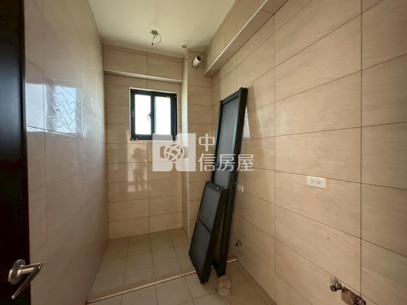 苗栗市六米路全新豪華農舍房屋室內格局與周邊環境