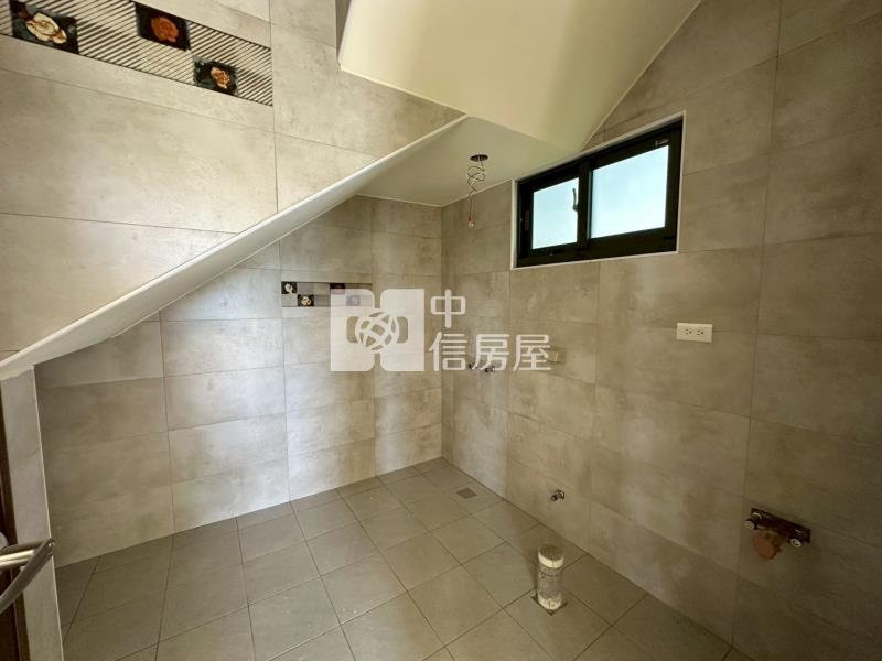 苗栗市六米路全新豪華農舍房屋室內格局與周邊環境