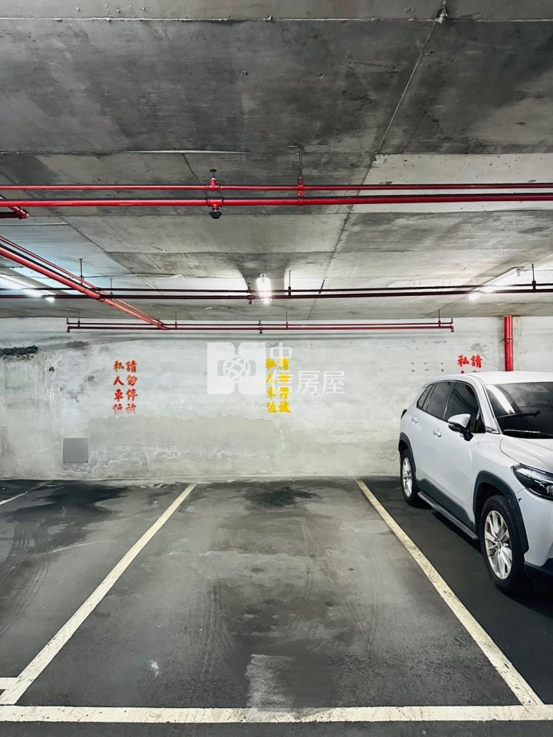 ▲六福晶華豪氣4房平車房屋室內格局與周邊環境