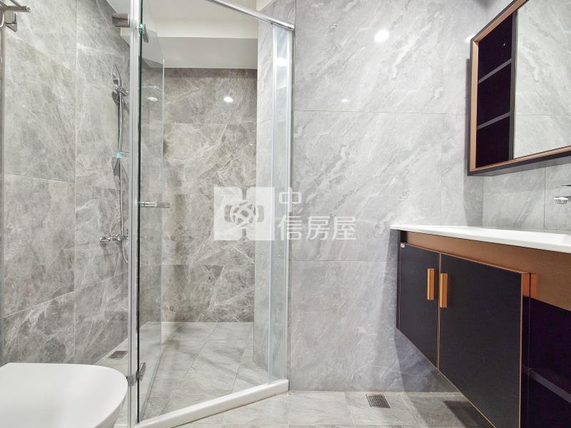 公益黎明商圈精裝大三房房屋室內格局與周邊環境