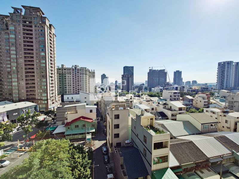 公益黎明商圈精裝大三房房屋室內格局與周邊環境