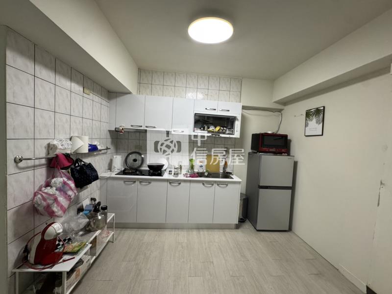 惠文學區精裝大三房車位房屋室內格局與周邊環境