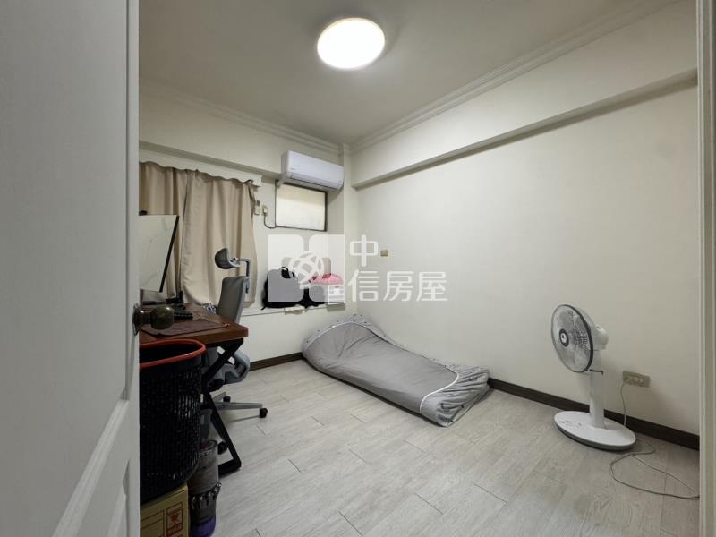 惠文學區精裝大三房車位房屋室內格局與周邊環境