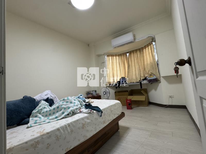 惠文學區精裝大三房車位房屋室內格局與周邊環境