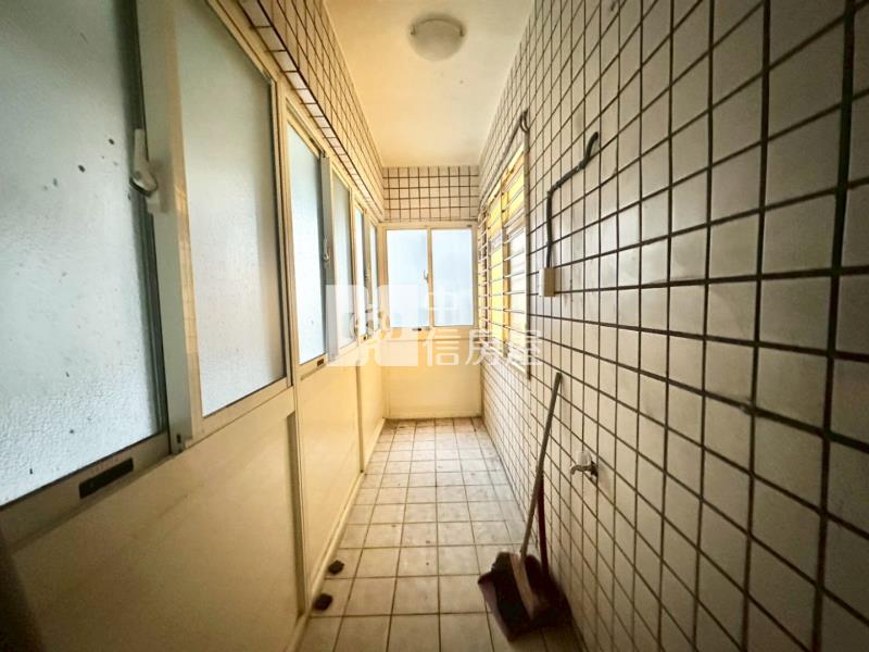 大溪鎮上整新電梯美住家房屋室內格局與周邊環境