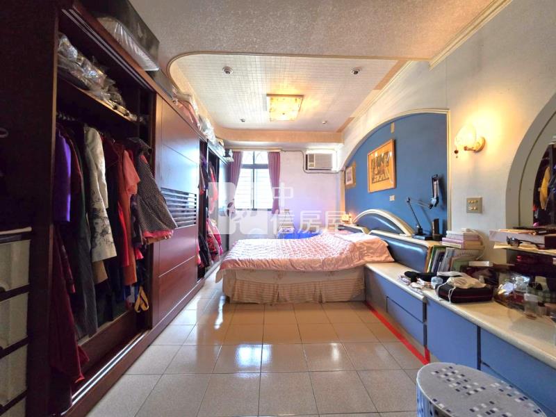 信義國小6.5米大面寬透天房屋室內格局與周邊環境