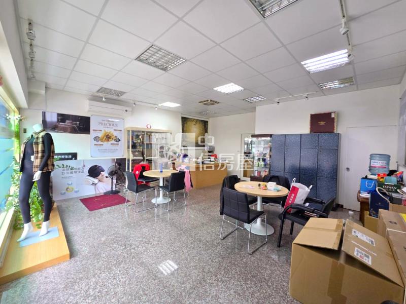 信義國小6.5米大面寬透天房屋室內格局與周邊環境