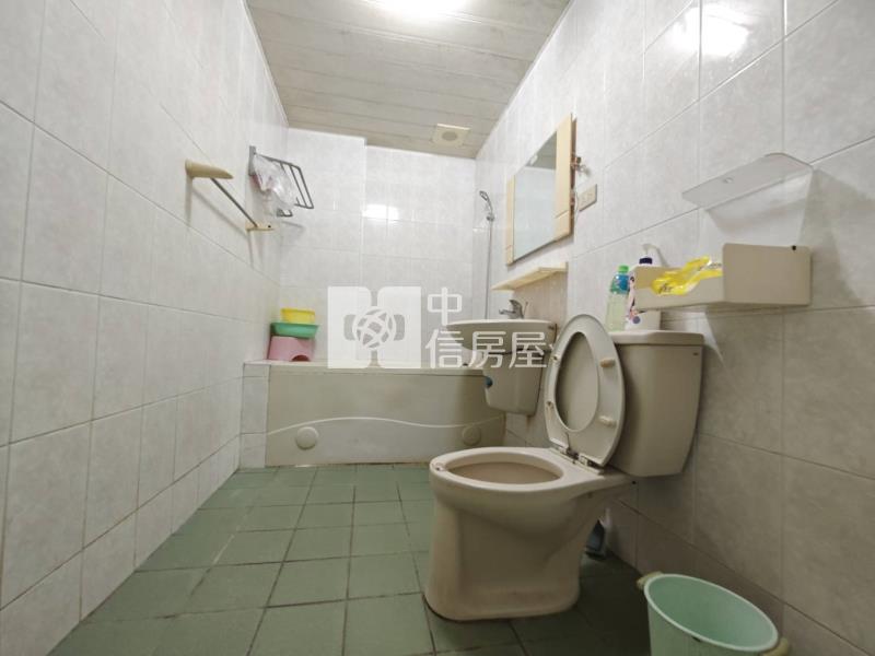 大里二期康橋朝南臨路透天房屋室內格局與周邊環境