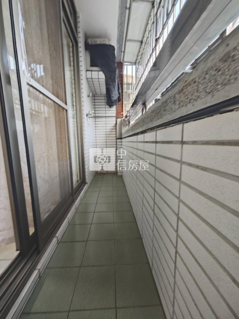 大里二期康橋朝南臨路透天房屋室內格局與周邊環境