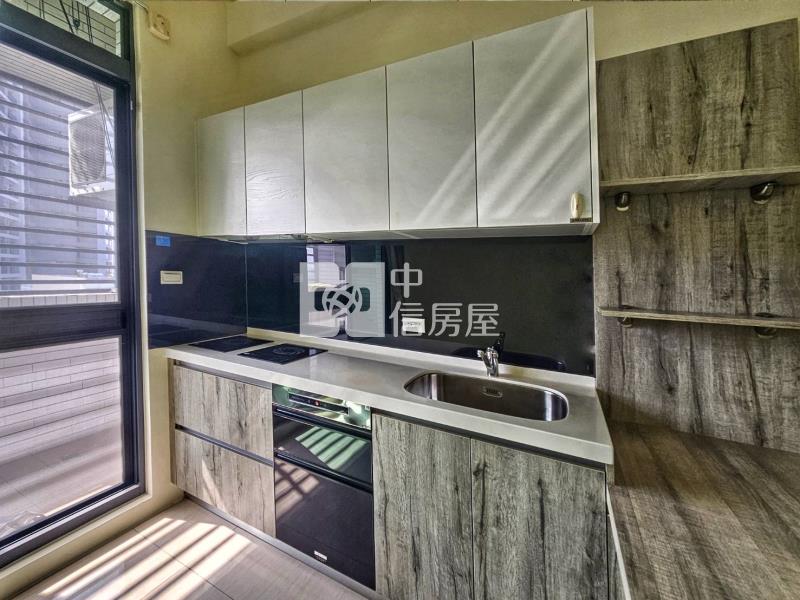 商60小王子面公園兩房平車華廈房屋室內格局與周邊環境