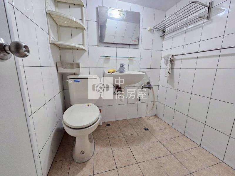 新市蛋黃角窗傳統金店住房屋室內格局與周邊環境