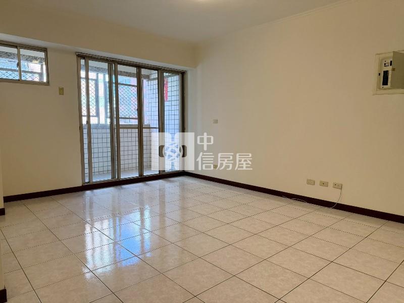 五期邊間景觀大四房房屋室內格局與周邊環境