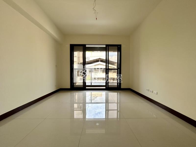 太平樹孝商圈|大地坪全新臨路電梯別墅A房屋室內格局與周邊環境