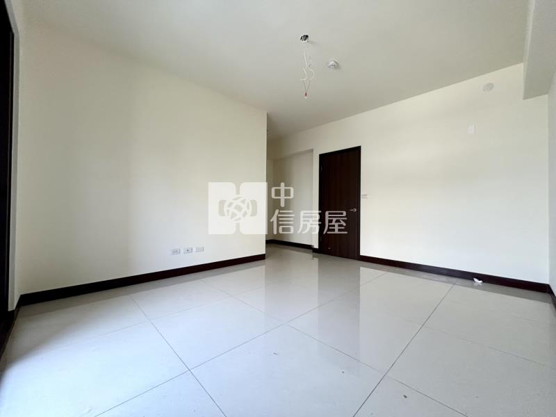 太平樹孝商圈|大地坪全新臨路電梯別墅A房屋室內格局與周邊環境