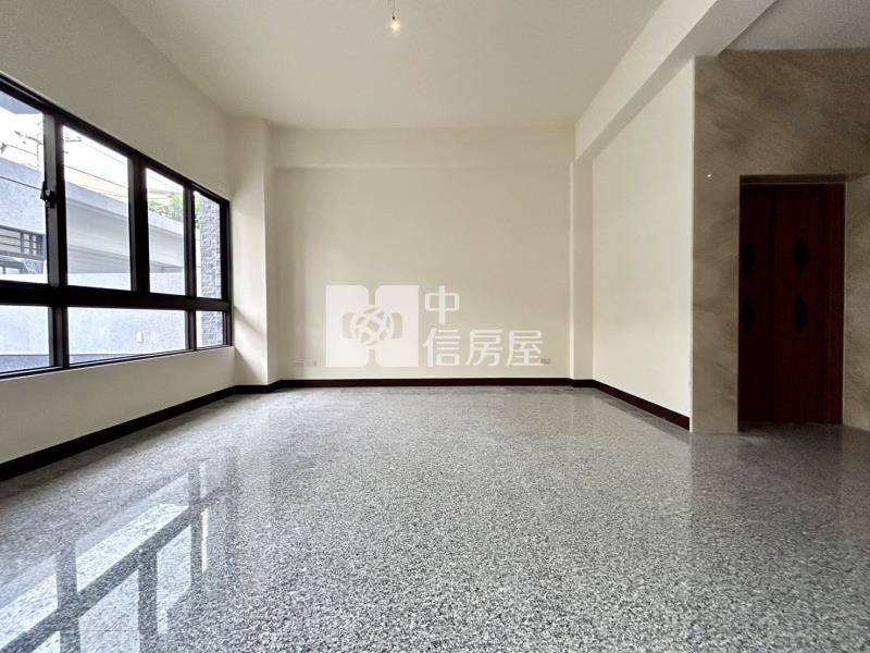 太平樹孝商圈|大地坪全新臨路電梯別墅A房屋室內格局與周邊環境