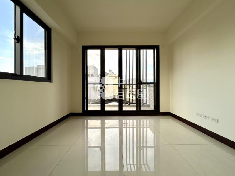 太平樹孝商圈|大地坪全新臨路電梯別墅A房屋室內格局與周邊環境