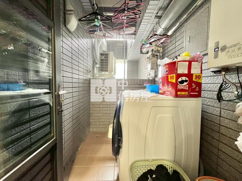 大城十月蜂收精裝三房車位房屋室內格局與周邊環境