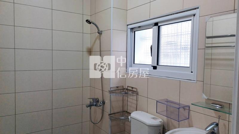 和善街邊間38坪鑫店住房屋室內格局與周邊環境