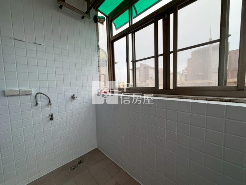 安平河岸美套房房屋室內格局與周邊環境