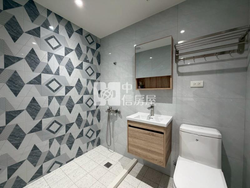 安平河岸美套房房屋室內格局與周邊環境