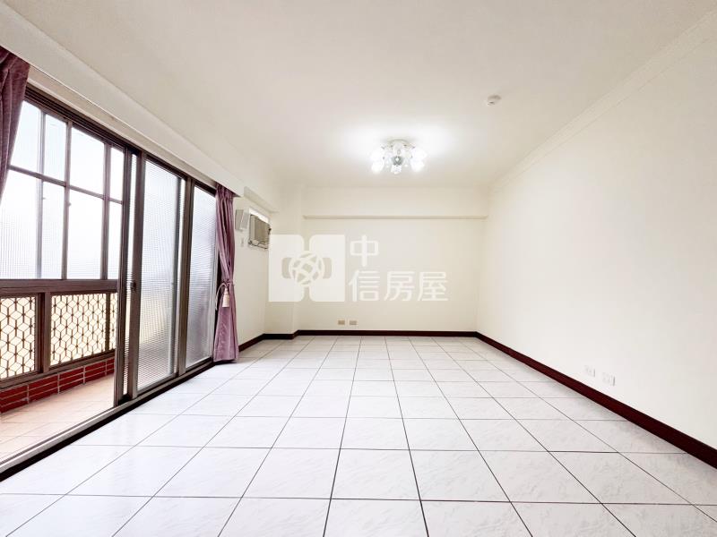 大雅新皇家美三房車位房屋室內格局與周邊環境