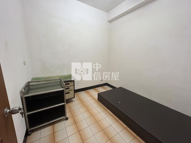 奇美博物館需整修之透天房屋室內格局與周邊環境