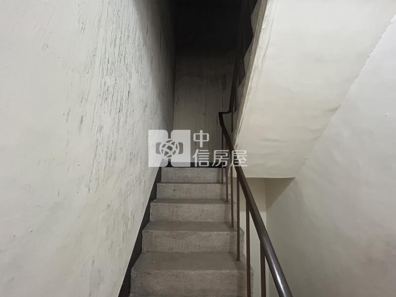 奇美博物館需整修之透天房屋室內格局與周邊環境