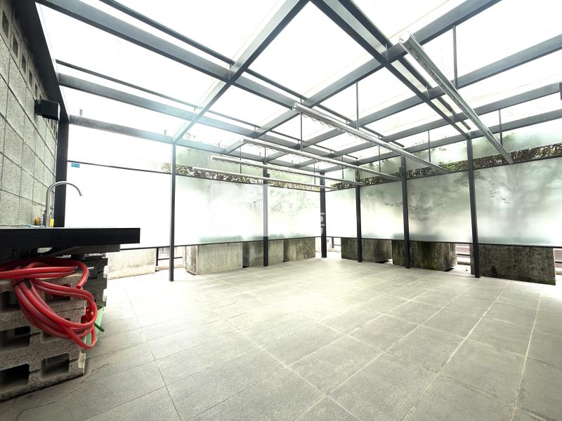 (鉅虹曙光之旅一期)新光特區朝南三房平車美屋房屋室內格局與周邊環境