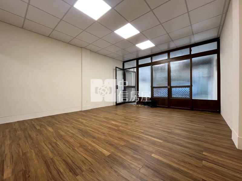 一手屋主重新整理東山商圈車庫美透天房屋室內格局與周邊環境