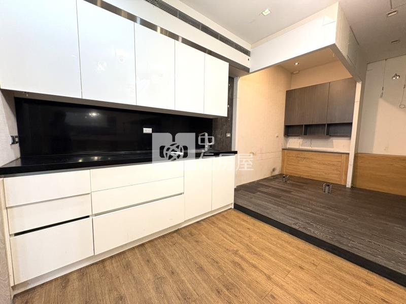 旅順路美裝潢樓店房屋室內格局與周邊環境