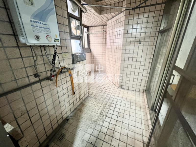 楊梅交流道便宜三房房屋室內格局與周邊環境