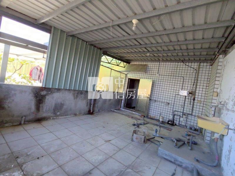 桃園中路旁地連天大別墅房屋室內格局與周邊環境