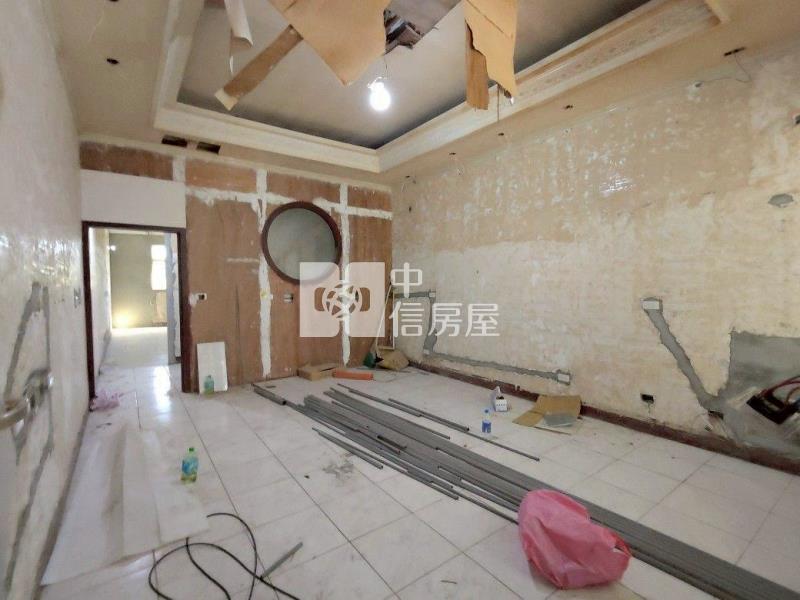 桃園中路旁地連天大別墅房屋室內格局與周邊環境