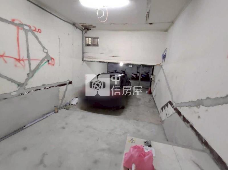 桃園中路旁地連天大別墅房屋室內格局與周邊環境