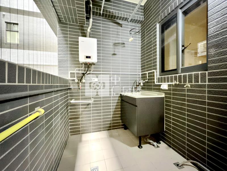 馬偕培英景觀4改3房平車房屋室內格局與周邊環境