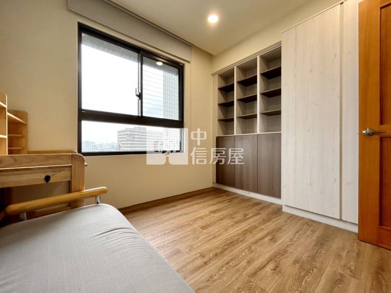 馬偕培英景觀4改3房平車房屋室內格局與周邊環境