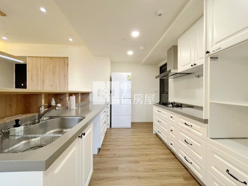 馬偕培英景觀4改3房平車房屋室內格局與周邊環境