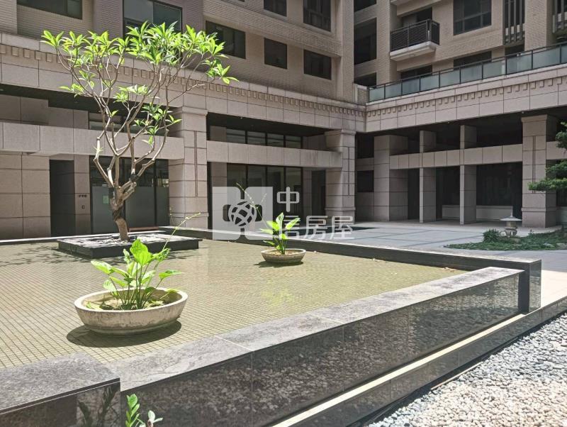 平鎮重劃區幸福公園3+1房車房屋室內格局與周邊環境