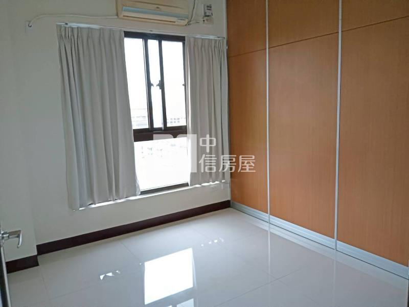 平鎮重劃區幸福公園3+1房車房屋室內格局與周邊環境