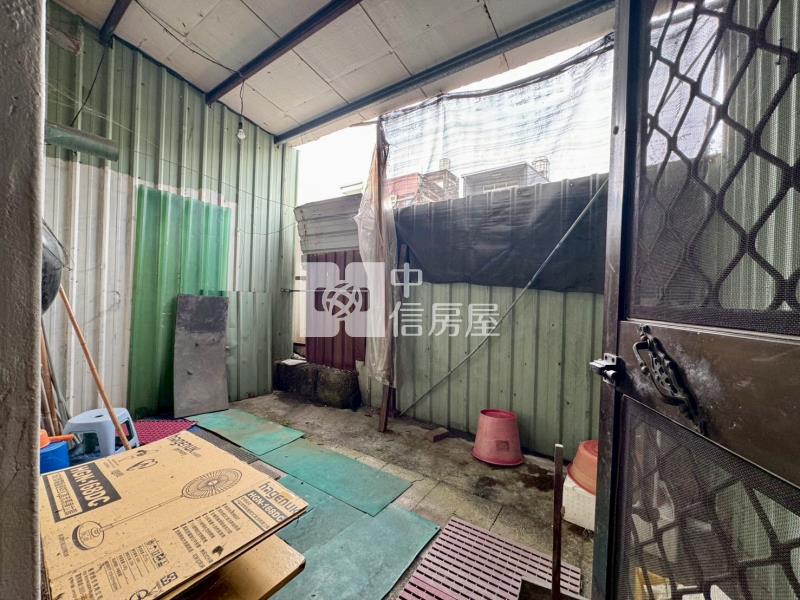 南投近僑建國小臨路透天房屋室內格局與周邊環境