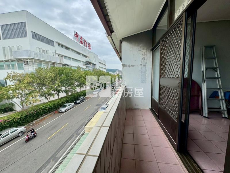 南投近僑建國小臨路透天房屋室內格局與周邊環境