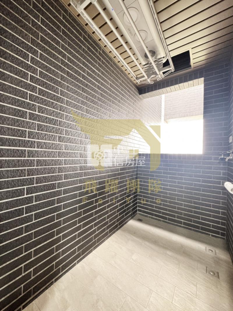 近青埔【木川清】田園景觀 兩房｜雙衛浴｜子母平面大車位房屋室內格局與周邊環境