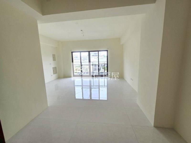 台中潭子獨棟電梯別墅(中信卓越團隊)房屋室內格局與周邊環境